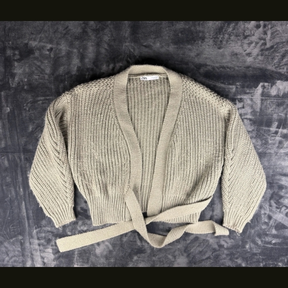 Zara Ribbed Knit Cropped